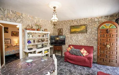 Una televisión o centro de entretenimiento en 2 Bedroom Cozy Apartment In Vidreres