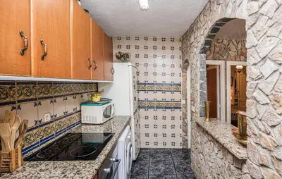 Una cocina o zona de cocina en 2 Bedroom Cozy Apartment In Vidreres
