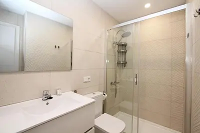 Un baño de Villa Green House