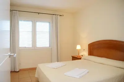 Cama o camas de una habitación en 3 Bedroom Duplex, 30m to the beach, Tamariu, Costa Brava