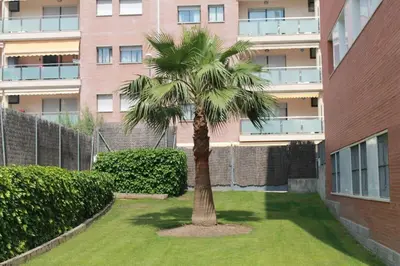 Jardín al aire libre en Bonito apartamento a 250m del mar