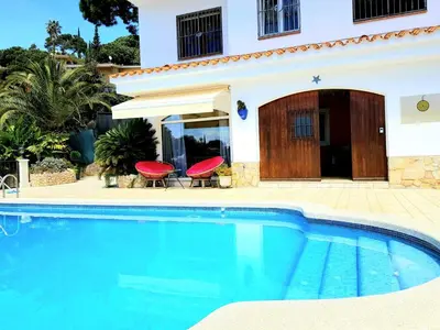 Piscina en o cerca de Villa Bambi