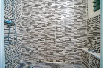 Un baño de Villa Natura Frente al Mar Piscina Barbacoa Aire Acondicionado