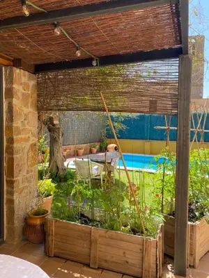 Piscina en o cerca de El Jardí de la Muralla