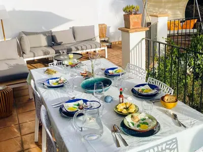 Comida en o cerca de esta villa