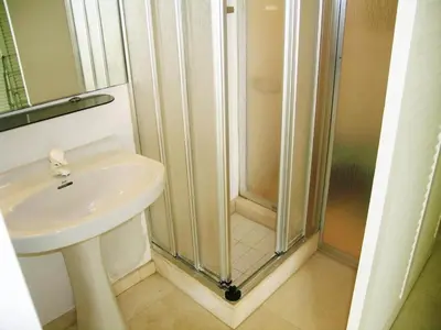 Un baño de Apartment les oliveres