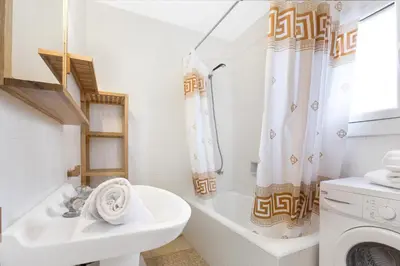 Un baño de CB X-3 - Calella de Palafrugell