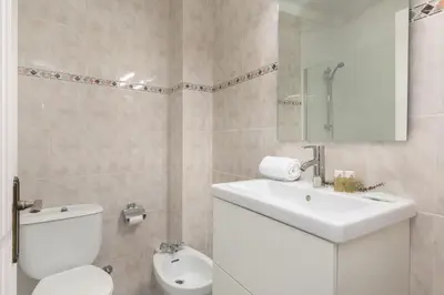 Un baño de Flateli Cort Reial 10