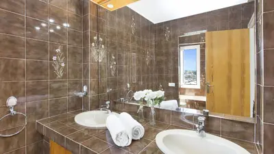 Un baño de 2Nur - Blanes