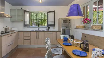 Una cocina o zona de cocina en 1 Past2 - Llafranc