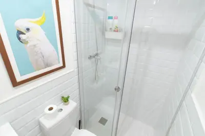 Un baño de Patio Budget Studio 11