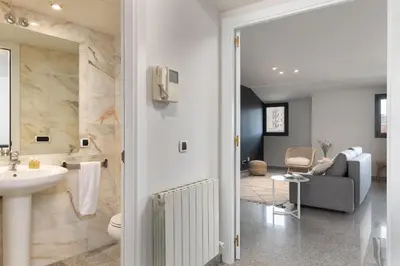 Un baño de Flateli Plaça Catalunya 10