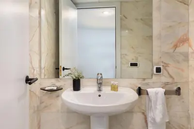 Un baño de Flateli Plaça Catalunya 10