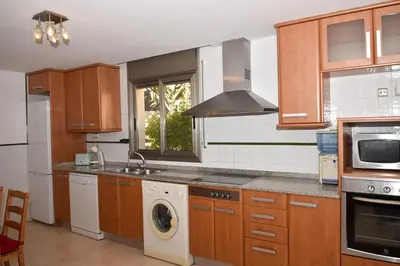 Una cocina o zona de cocina en Villa Miramar Panoramic Views