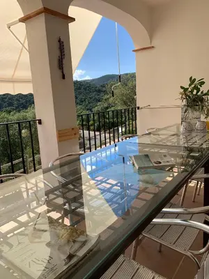 Vista general de una montaña o vista desde la villa