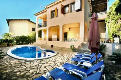 Piscina en o cerca de Villa Victoria