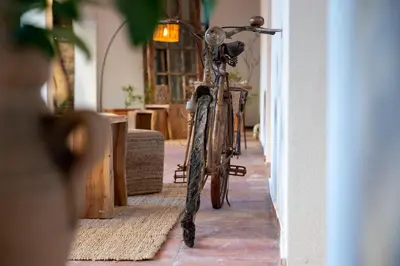 Montar en bicicleta en Hostal Es Niu de Tamariu o alrededores