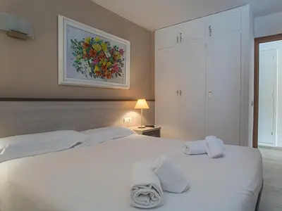 Cama o camas de una habitación en Playa Canadell MAR P primera línea de mar con terraza - WeHost Costa Brava