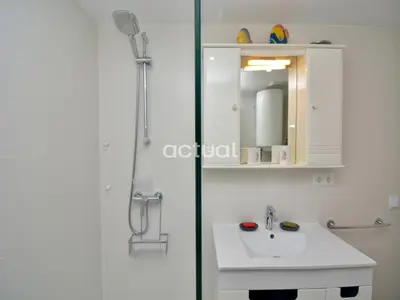 Un baño de PRESIDENT C-6