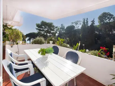 Jardín al aire libre en Apartment Cala Bona by Interhome