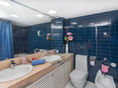 Un baño de Apartment Cala Bona by Interhome