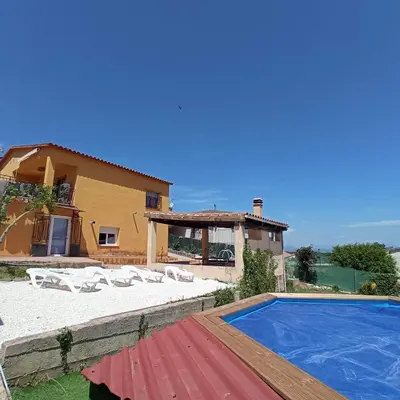 Piscina en o cerca de Villa Blanca 10 minutos de la Playa Costa Brava