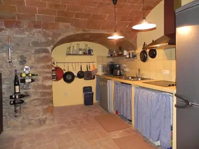 Una cocina o zona de cocina en BAIX EMPORDÀ. Increíble casa en pueblo medieval