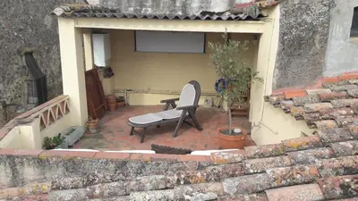 Un balcón o terraza de BAIX EMPORDÀ. Increíble casa en pueblo medieval