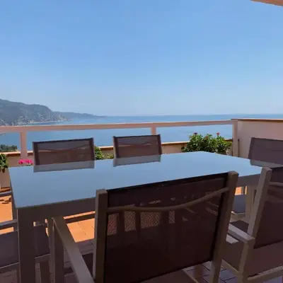 ⭑ Terrace + Sea views + Private Beach. What else? ⭑
