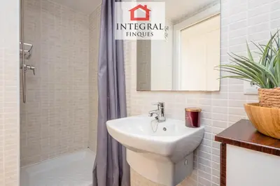 Un baño de Apartment 4U
