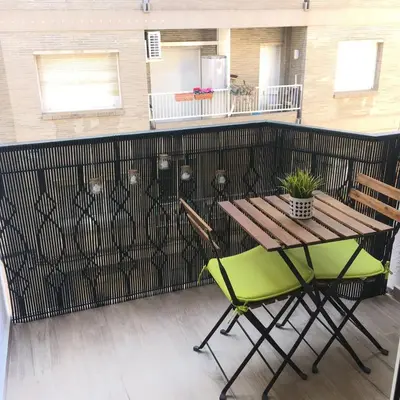 Una cocina o zona de cocina en Apartamento a 50 mts playa con piscina en Blanes muy céntrico y acogedor.