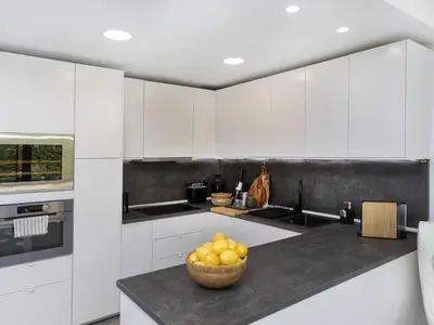 Una cocina o zona de cocina en Holiday Home Alyssa by Interhome