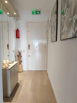Plano de Elegante apt. p/4 pax a 1 min de la Playa con WiFI