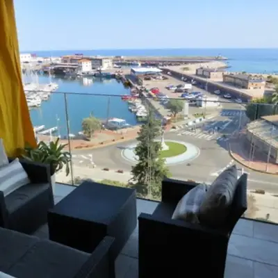 Elegante apt. p/4 pax a 1 min de la Playa con WiFI