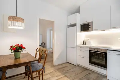Una cocina o zona de cocina en Alta House Apartments 3 Calas