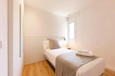 Cama o camas de una habitación en Bravissimo Sirenes, 2-bedroom apartment