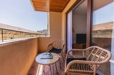 Un balcón o terraza de Bravissimo Falcó, 3 bedrooms and balcony