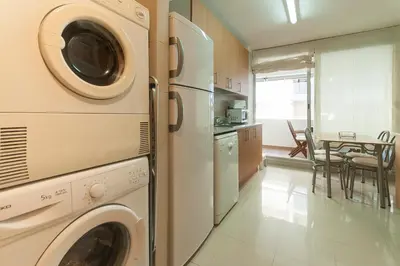 Una cocina o zona de cocina en Lets Holidays EXCELLENT APARTMENT NEXT BEACH 7