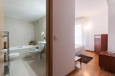 Un baño de Lets Holidays EXCELLENT APARTMENT NEXT BEACH 7