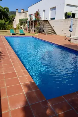 Piscina en o cerca de Mar y Emma
