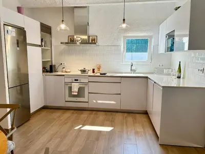 Una cocina o zona de cocina en Formentera a la Costa Brava amb BBQ i jardí