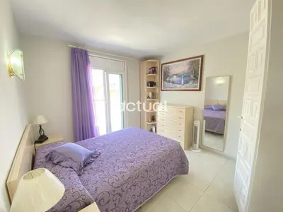 Cama o camas de una habitación en REINA FABIOLA 1 2º 3ª