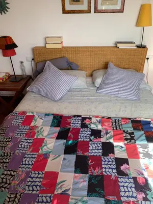 Cama o camas de una habitación en Calella de Palafrugell bellísimo apartamento con vistas al mar