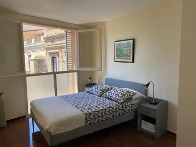 Cama o camas de una habitación en Luminoso apartamento en Canet de Mar cercano a la playa y a Barcelona