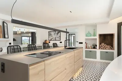 Una cocina o zona de cocina en SA GUARDA