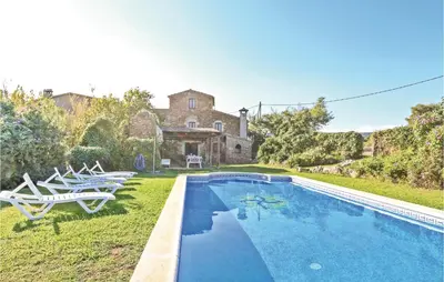 Piscina en o cerca de Gorgeous Home In Calonge With Wifi