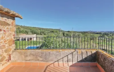Piscina en o cerca de Gorgeous Home In Calonge With Wifi
