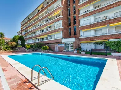 Piscina en o cerca de Apartment Cosy Lloret by Interhome
