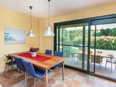 Plano de Holiday Home Ullastreta by Interhome