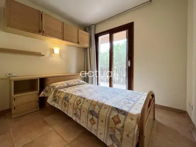 Cama o camas de una habitación en CAVALL BERNAT 2